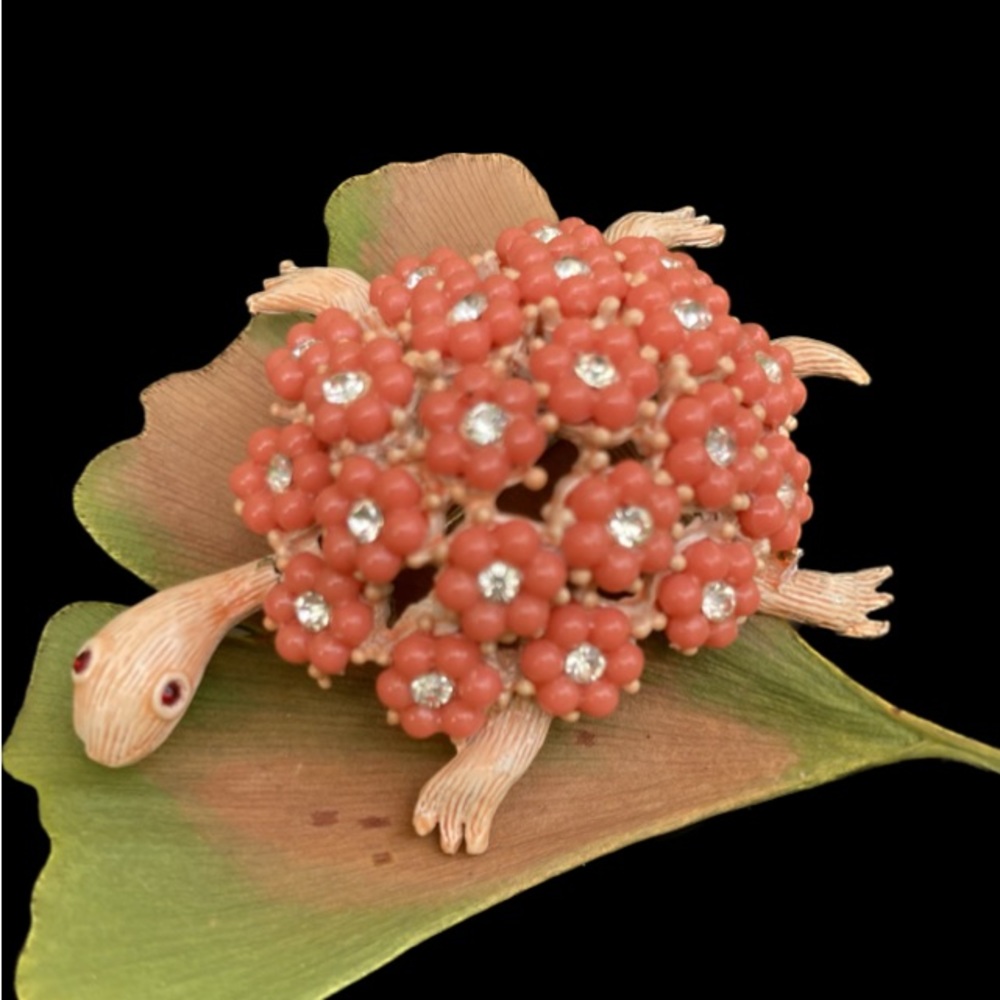 Vintage HAR Peach Coral & rhinestone turtle brooch 2"